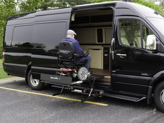 Wheelchair lift Sprinter cropped 4by3